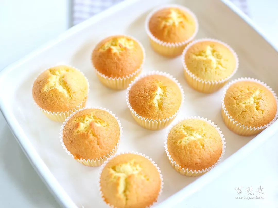 導(dǎo)致蛋糕烘烤時開裂的原因是什么？有什么解決辦法嗎？